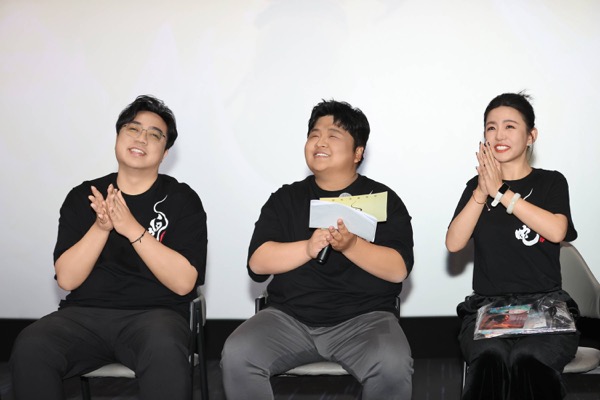 1 导演陈健喜、李佳锴，制片人曾凡预亮相映后活动.jpg